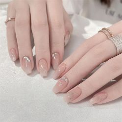 -悦指间美甲美睫