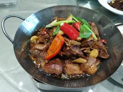 红烧大鹅-源牌酒店·家常六安菜