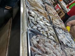 -三亚新鸿港水果一级批发市场