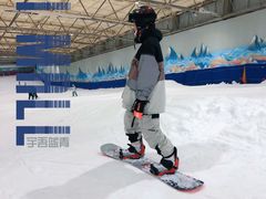 -乔波室内滑雪场