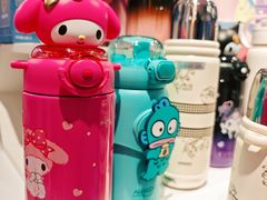 -名创优品(北京新中关购物中心地铁层店)