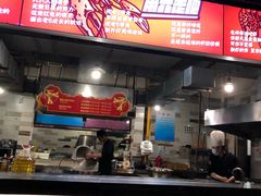 -琥珀老六龙虾(四里河店)