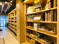 -锅圈食汇火锅烧烤食材超市(黄浦江路店)