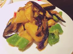 -关东小磨东北菜(上海长风大悦城店)