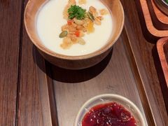 -银米·云南传统过桥米线(双廊黑金冠店)