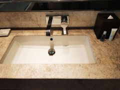 -上海宝华万豪酒店