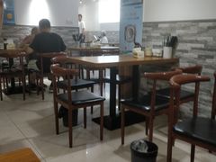 -黄阿姨锅贴大王(万航渡路店)