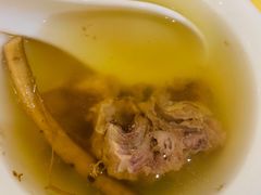 草根汤-莲花公园煎蟹(总店)