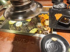 -肉甲韩国木炭烤肉(新壹街1店)