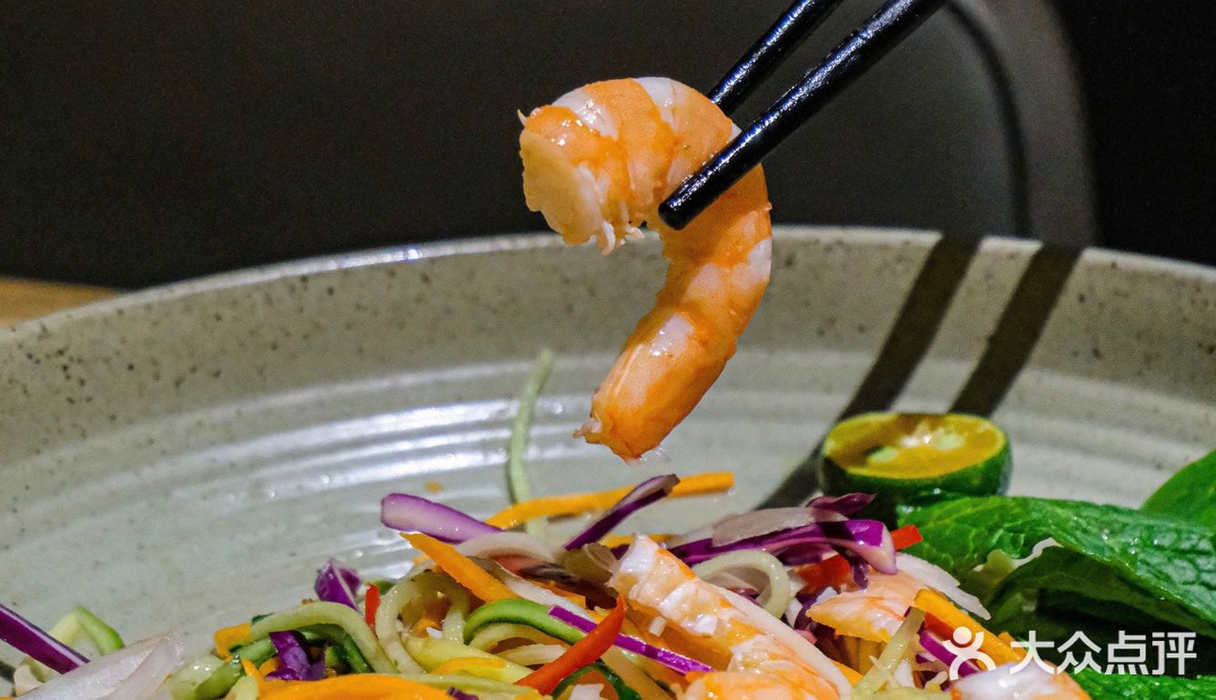 钟村工厂「来回Kitchen」吃融合菜感受逃离城市计划‼️