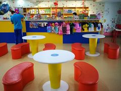 -乐悠游亲子游泳俱乐部