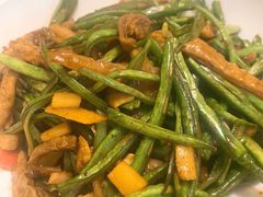 -鱼鲜饭香·招牌汽锅剁椒鱼头王