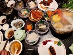 -半岛翡丽海鲜自助餐厅(观风亭店)