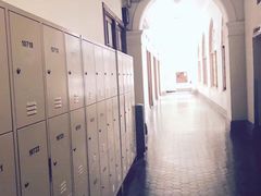 -香港大学
