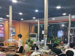 -哈尔滨小酒馆·鲜肉现穿自助烧烤(康新花园店)