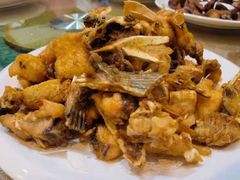 煎焗鱼骨腩-绿华园休闲山庄