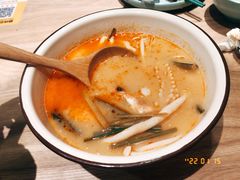 -迷你椰·泰式大排档(环球港1号店)