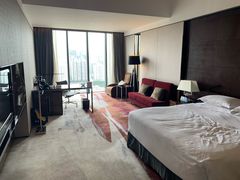 -广州天河希尔顿酒店