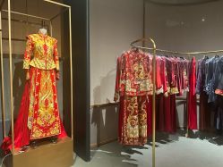 -藤薰定制中式嫁衣礼服旗袍店