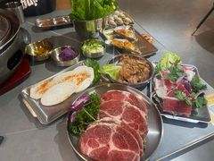 -围炉肉舍•炭烤活鳗•丹东海鲜烤肉(步行街店)