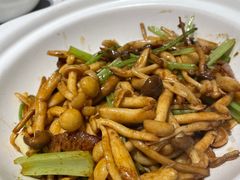 砂锅菌菇-掌柜的店·河南菜(新天地店)