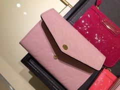 -新世界百货(明洞总店)