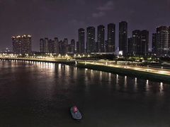 -南京眼步行桥