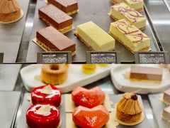 -星巴克臻选(上海合生汇1F店)