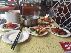 -鑫海汇海鲜烤肉火锅自助(七彩城店)