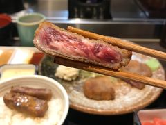 -牛かつもと村(原宿店)