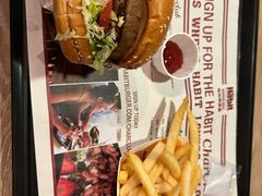 -The Habit Burger Grill 哈比特汉堡(复兴soho店)