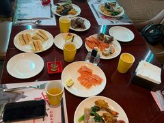 -荣誉国际酒店-云顶旋转餐厅