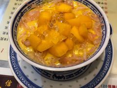 杨枝甘露-广信牛奶甜品世家(台东店)