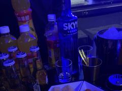 -赤红音乐现场(浦东金桥路店)
