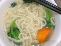 -康师傅私房牛肉面(马泉营奥莱店)