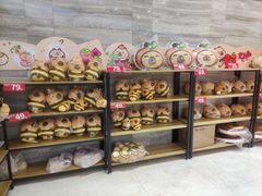 -百盛(万象城店)