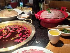 -潮火锅·麻辣牛肉火锅(观音桥方圆·LIVE店)