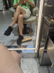 -PE SALON 