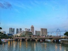 -詹爷爷乌节路街头冰淇淋