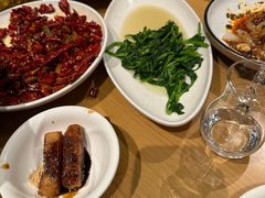 -渝信川菜 · 川味家常菜(财富购物中心店)