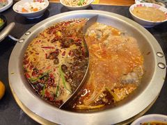 -沸炉重庆老火锅(军事博物馆店)