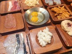 -银米·云南传统过桥米线(双廊黑金冠店)