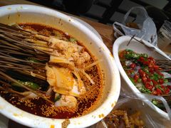 -嘉州叶婆婆钵钵鸡(建设路店)