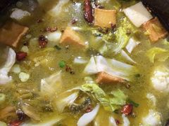 -周鱼小馆石锅酸菜鱼(活力汇店)