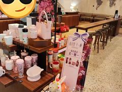 零售区-星巴克臻选(广州沙面店)