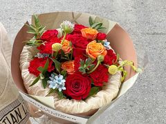 -何兮花店·气球派对鲜花店(马桥银春路万科城店)