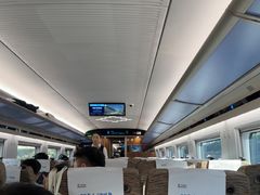 -麦当劳(上海虹桥站30B检票口楼上)