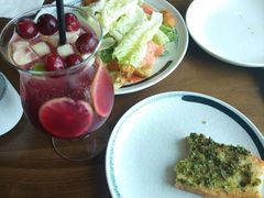 蔓越莓无醇桑格利亚果汁-FISH&POTATO Cō(地中海美食 万象城店)