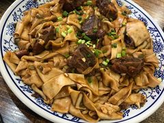 -壹阁胡羊焖饼(特色小吃街店)