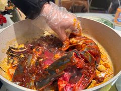 -刘姐啤酒鱼民族演艺餐厅(西街总店)